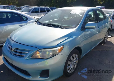 2013 Toyota Corolla Le z USA, uszkodzony, nr VIN 2T1BU4EE5DC114497